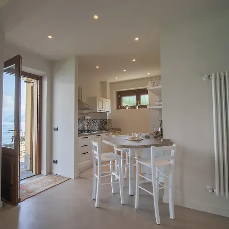 La Punta Μπελάτζιο